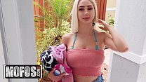 Clip Skylar Vox đụ gái xinh mặc nội y màu đen