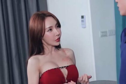 Người đàn ông khốn khổ bị cô em gái gợi cảm và táo bạo quấy rối không thương tiếc
