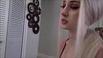 Skylar Vox vẫy vùng trên chiếc dương vật khổng lồ siêu kích thích